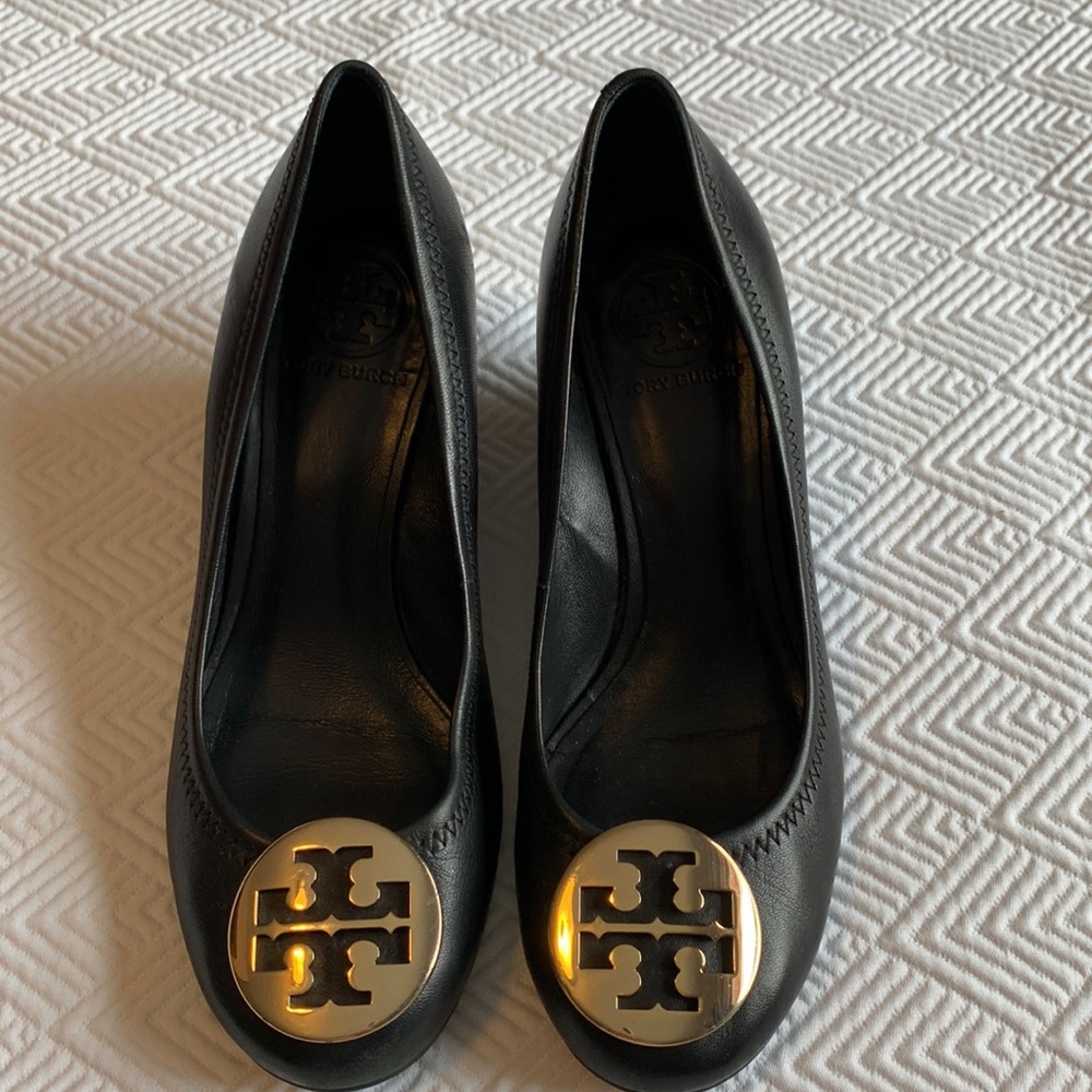 Tory Burch, women’s size 7M, black wedge